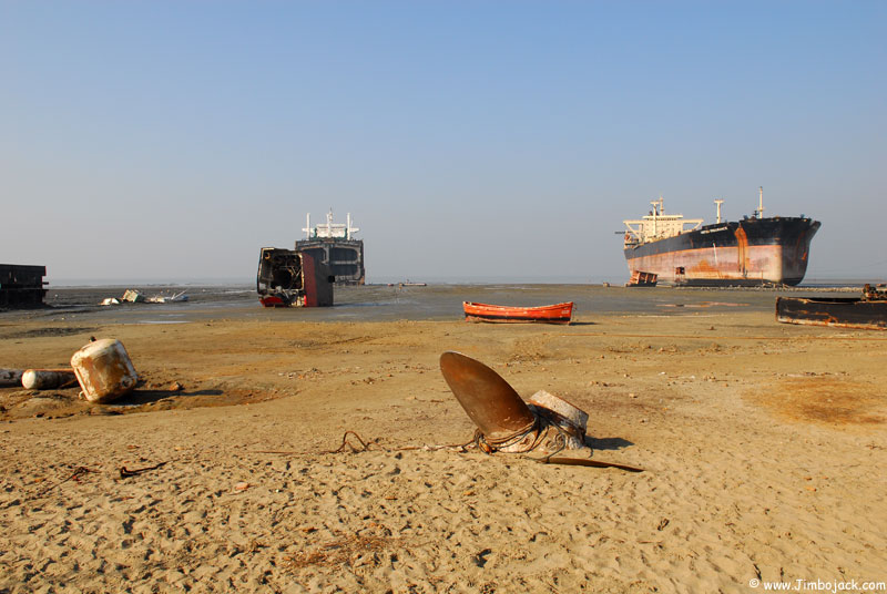 Bangladesh_Shipyards_001.jpg