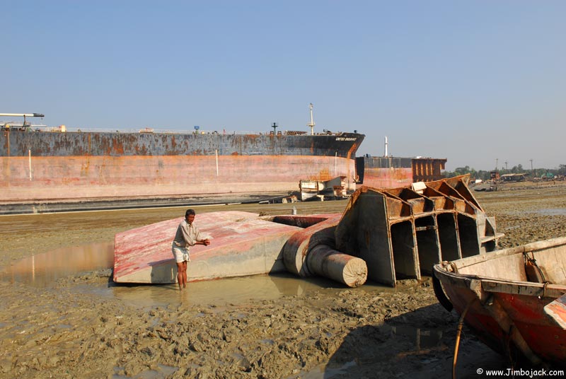 Bangladesh_Shipyards_048.jpg