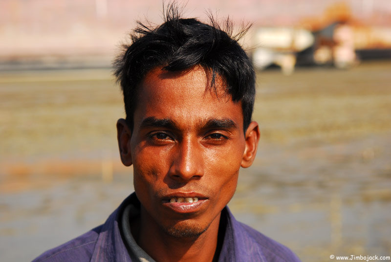 Bangladesh - Chittagong Ship-breaking yards - Digital Grin ...