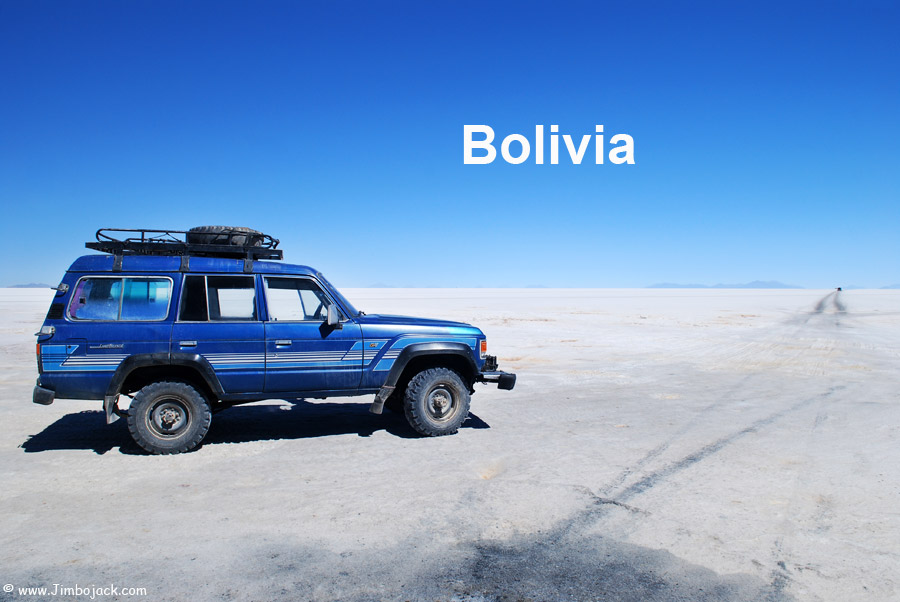 Index - Bolivia - Land Cruiser at the Salar de Uyuni