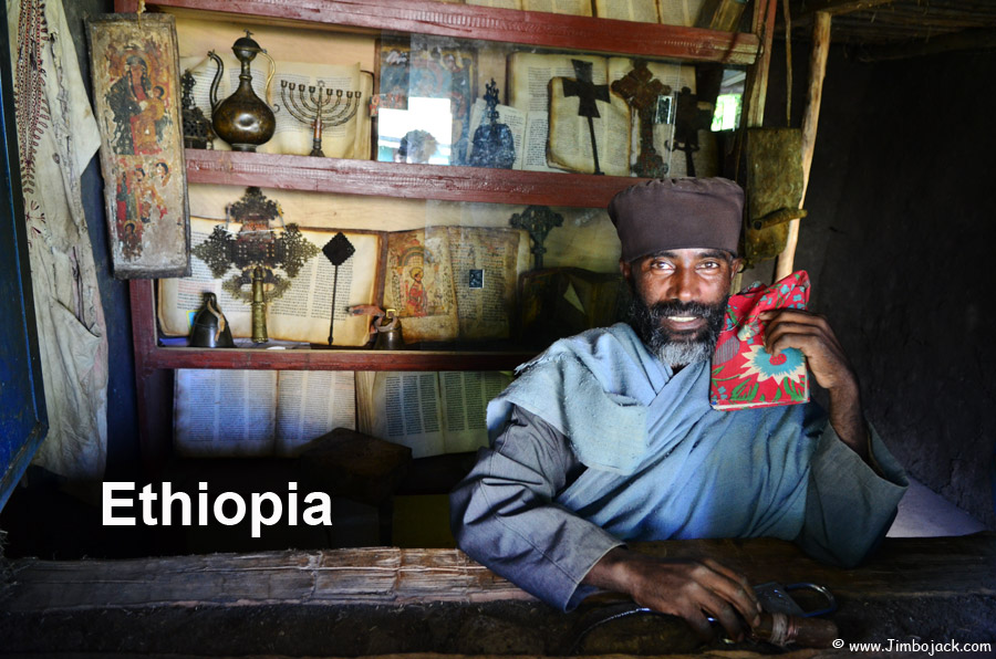 Index - Ethiopia - Priest on an island in lake Tana